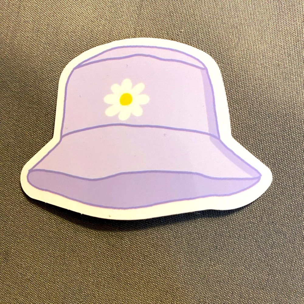🌈20/$12🌈 Purple Bucket Hat with Daisy Sticker